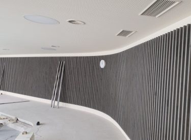 Montaz drevenych obkladov a podhladov 07